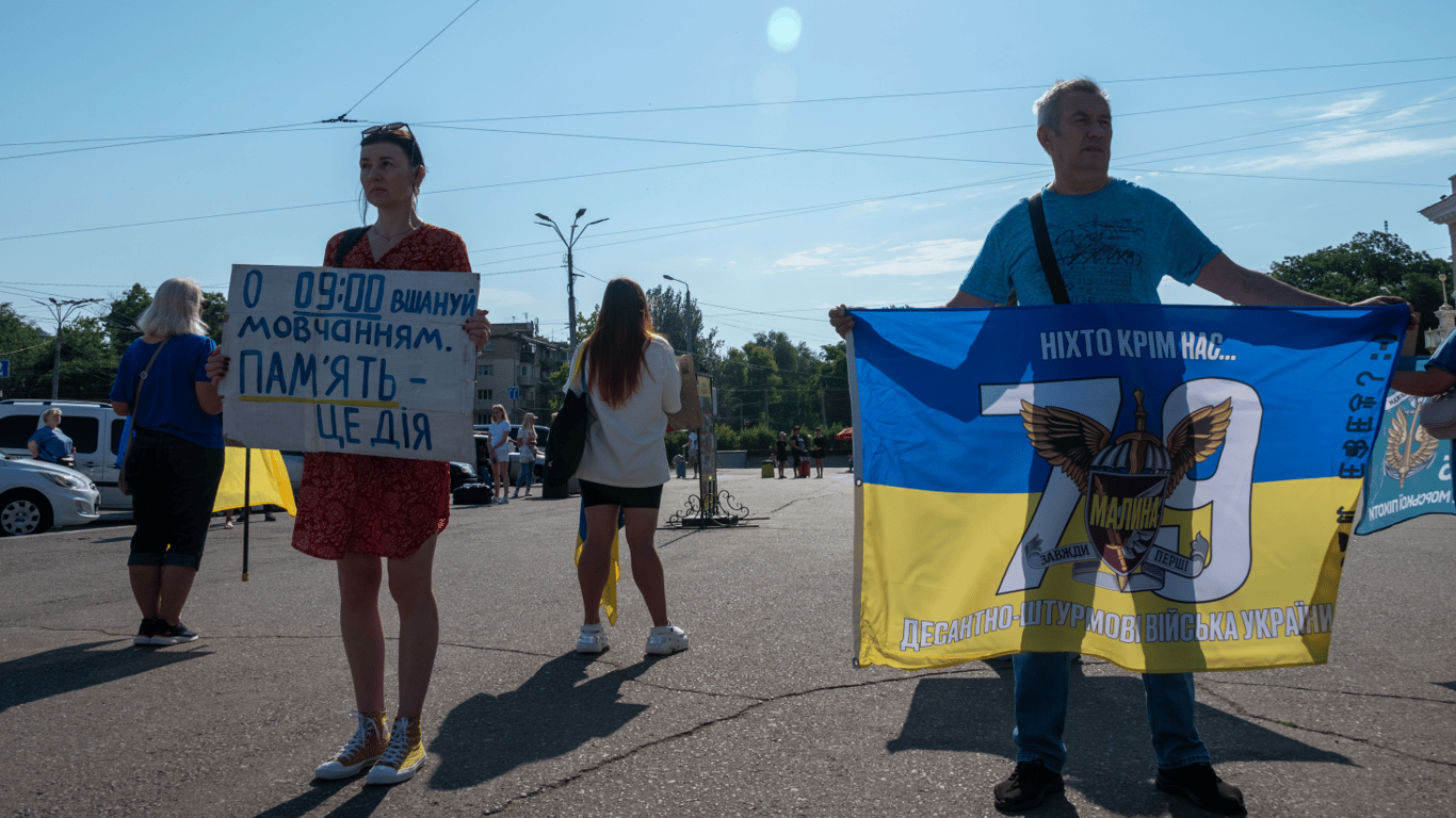 В Одесі вшанували полеглих героїв — фоторепортаж з акції - фото 2
