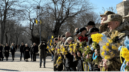 Память украинского поэта Тараса Шевченко почтили в Одессе - 290x166