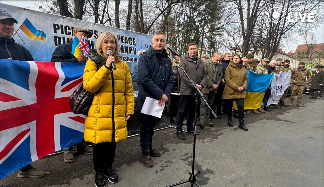 пікапи для України