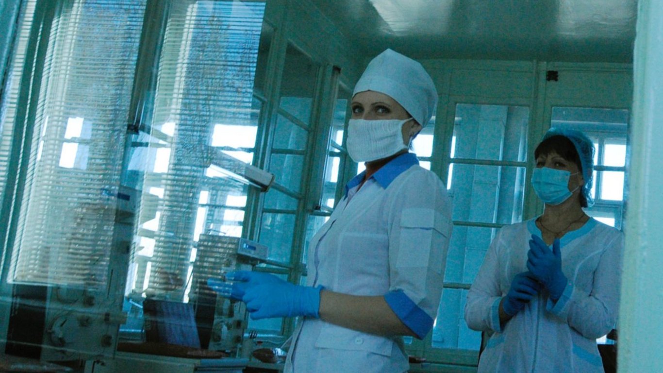 На Львівщині незаконно звільнені медсестри відсудили понад мільйон гривень
