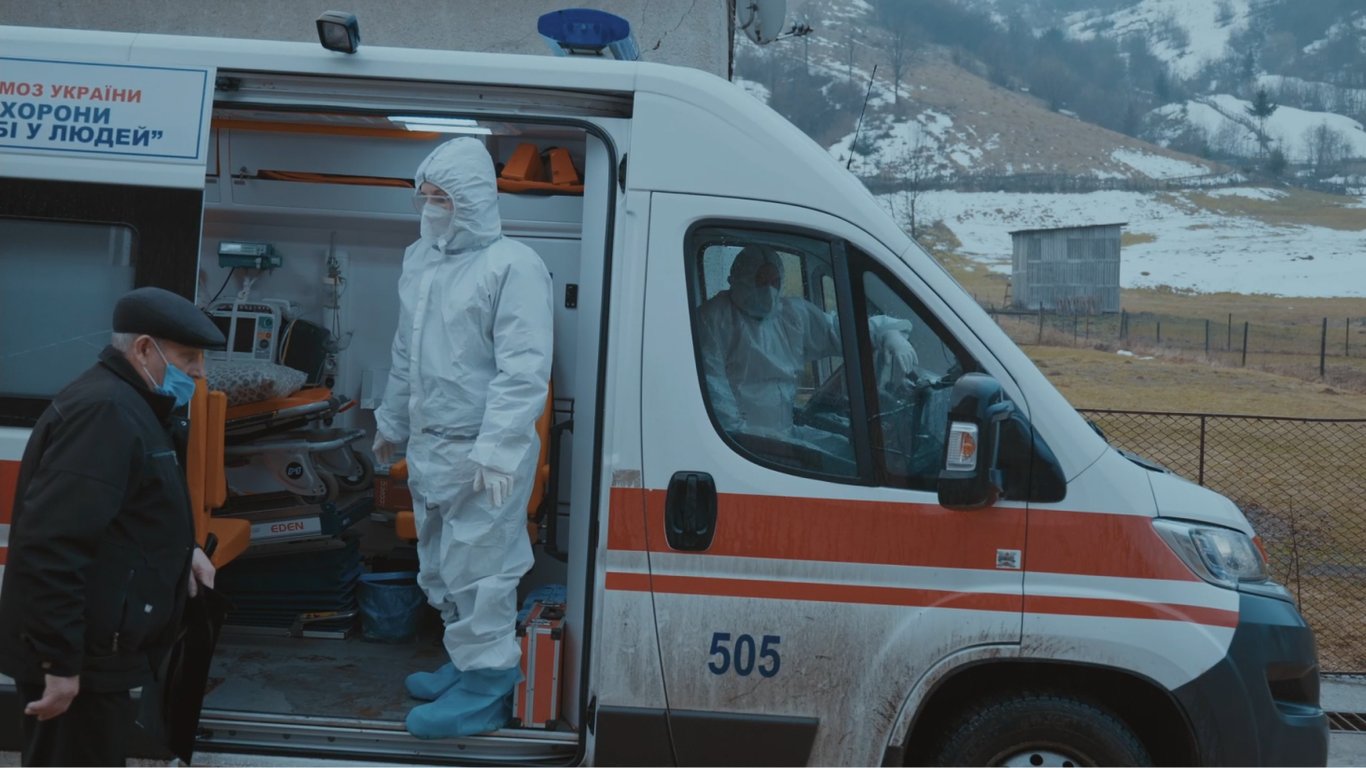 У Франції покажуть фільм "Між небом та горами" про пандемію коронавірусу у Закарпатті