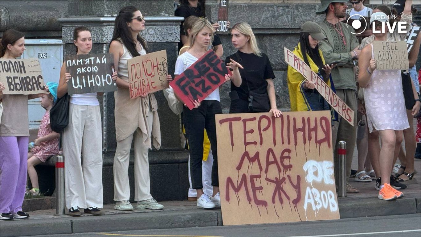 У Києві відкрилась виставка Квінтесенція жорстокості