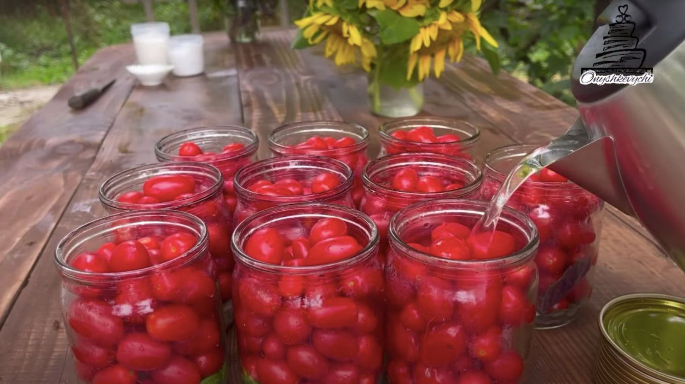 мариновані помідори на зиму 