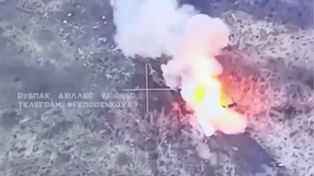 Украинские военные показали, как дроном уничтожили танк оккупантов - 285x160