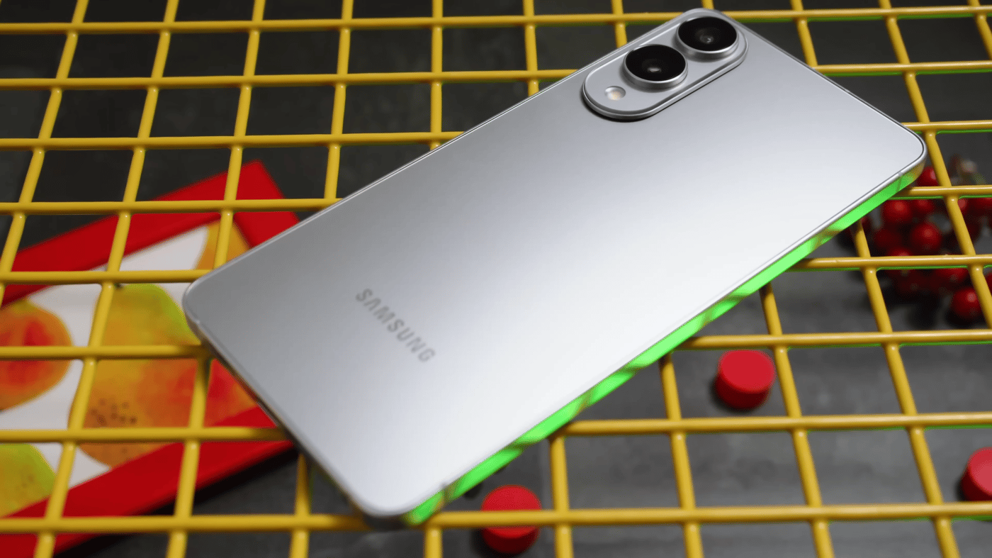 Samsung Galaxy S25 Edge smartphone