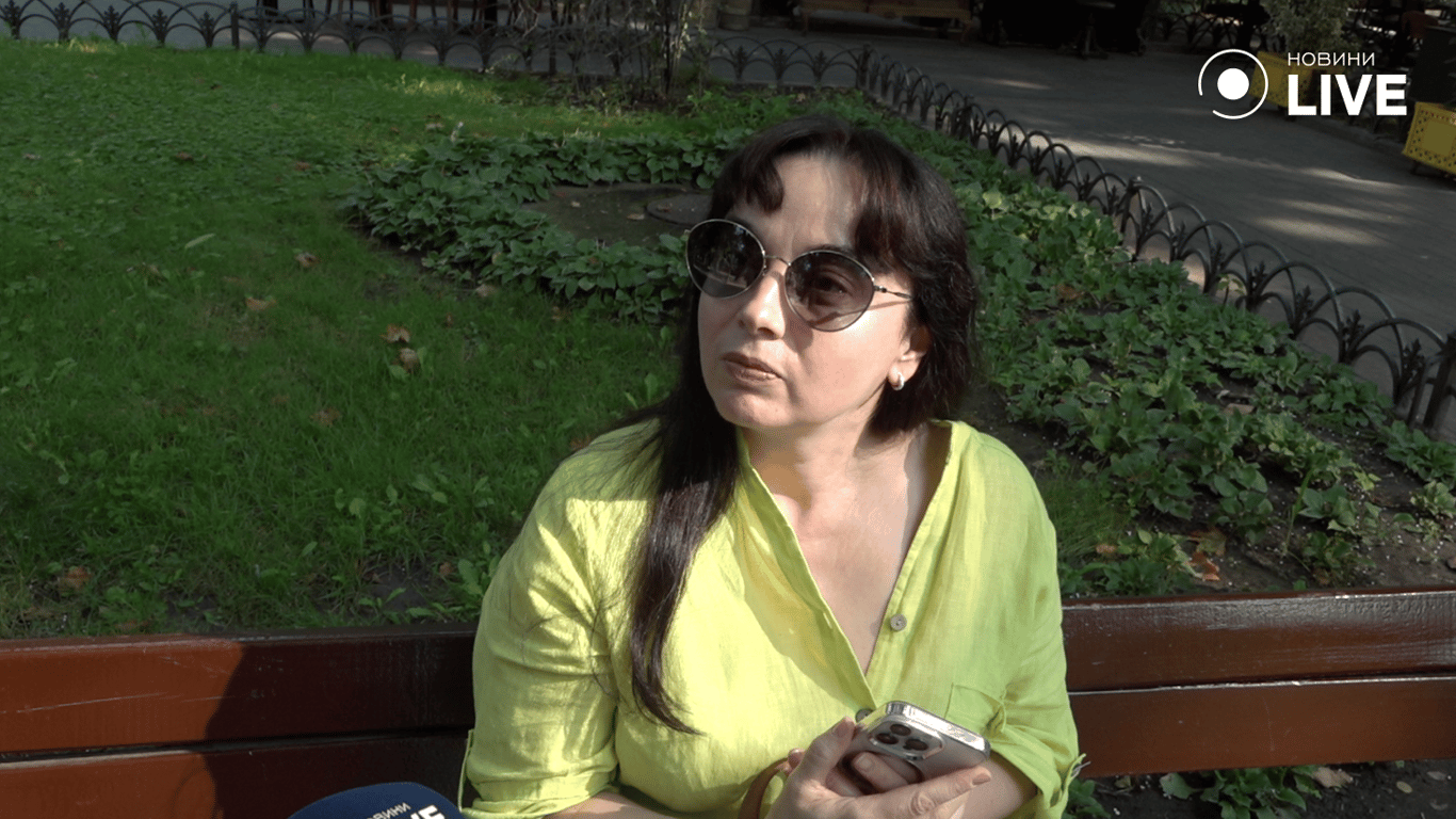 Місцева жителька Вікторія про те як карати боржників 