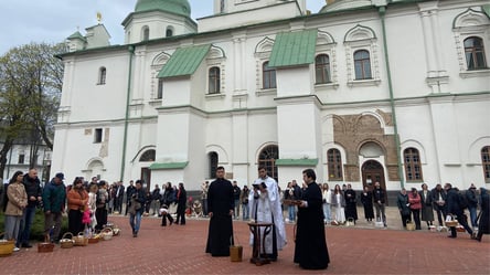 Пасха во время войны: в храмах Киева освятили праздничные корзины - 304x171