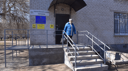 Новые требования для украинцев 60+ — что изменится в 2026 году - 290x166