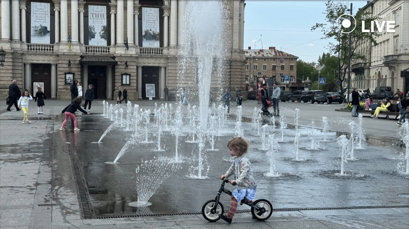 Фонтани у Львові