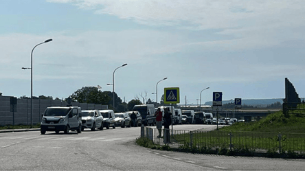 Рух до Молдови ускладнено — ситуація на трасі Одеса-Рені - 285x160