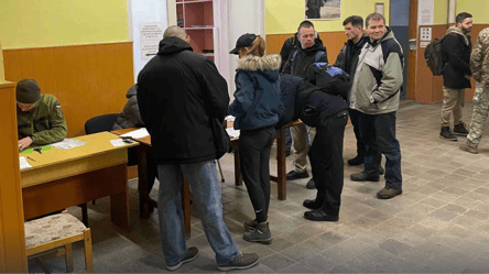 В Украине остановили тысячи уголовных дел из-за мобилизации обвиняемых, — СМИ - 290x160