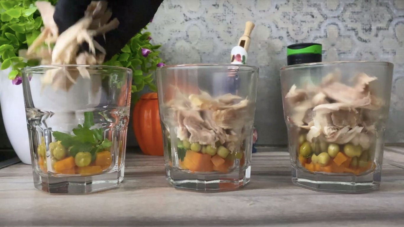 рецепт студни с желатином с курицей к праздничному столу