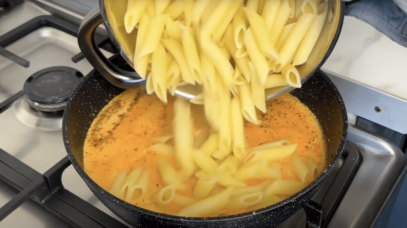 рецепт макаронів в соусі