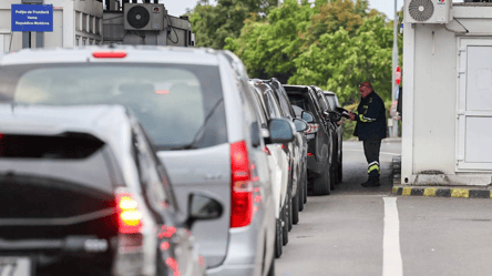 Виїзд за кордон ускладнений — на трасі Одеса-Рені затори - 285x160