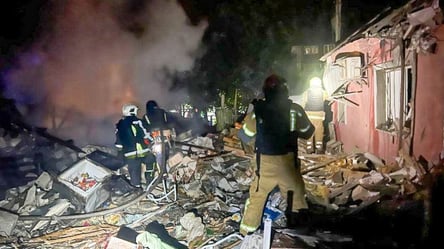 Росія вдарила по будинку в Чугуєві на Харківщині: троє загиблих - 304x171