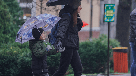 Синоптики прогнозують дощову погоду та +15 °C у Харкові завтра - 290x166