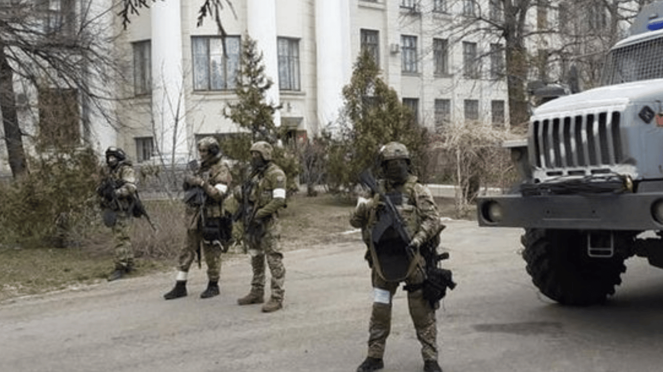 В Росії заявили, що розшукали двох військових РФ, які вбили сім'ю у Волновасі