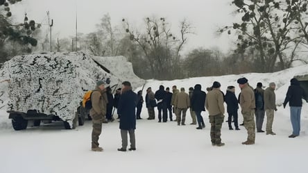 France sends delegation to Ukraine's air defense sites - 304x171