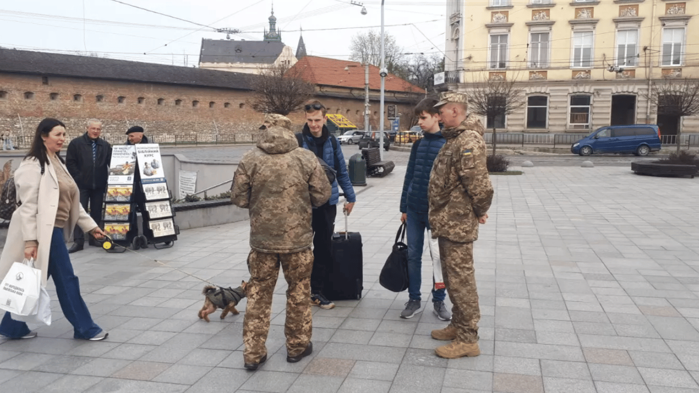 Затримання та доставка до ТЦК — коли поліція може це зробити