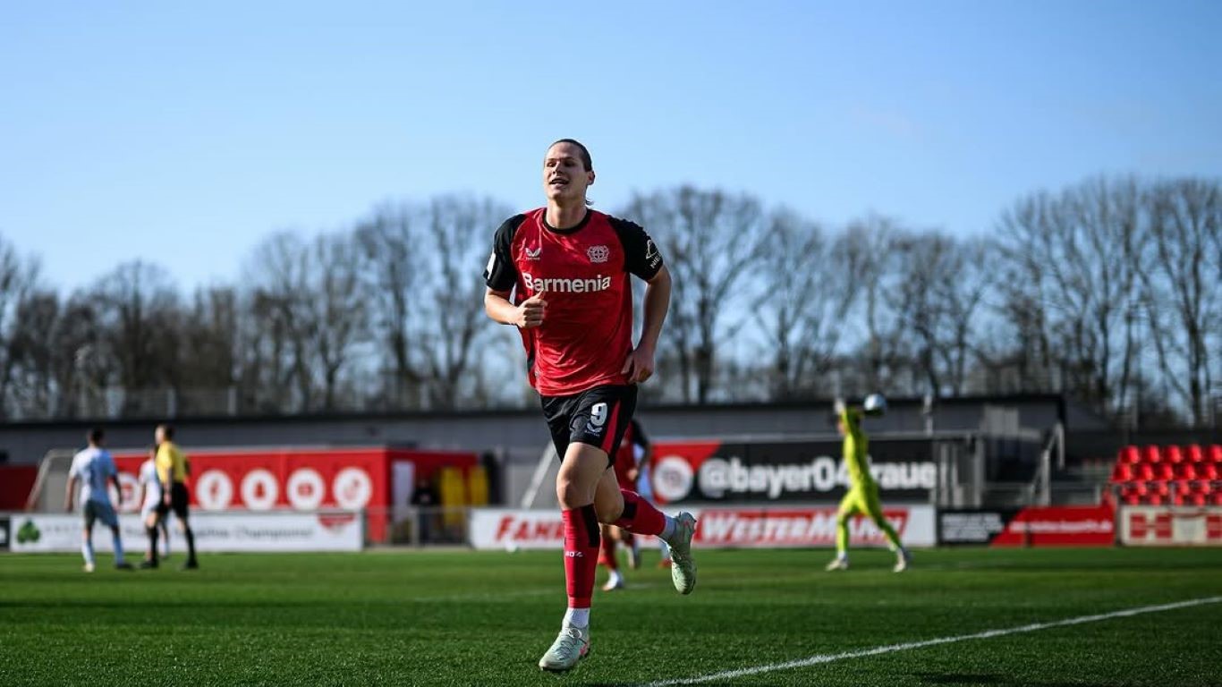 Артем Степанов