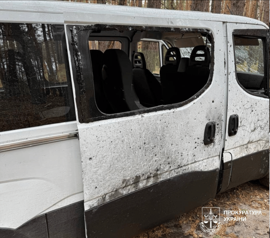 На Харківщині FPV-дрон влучив у автомобіль голови громади - фото 2