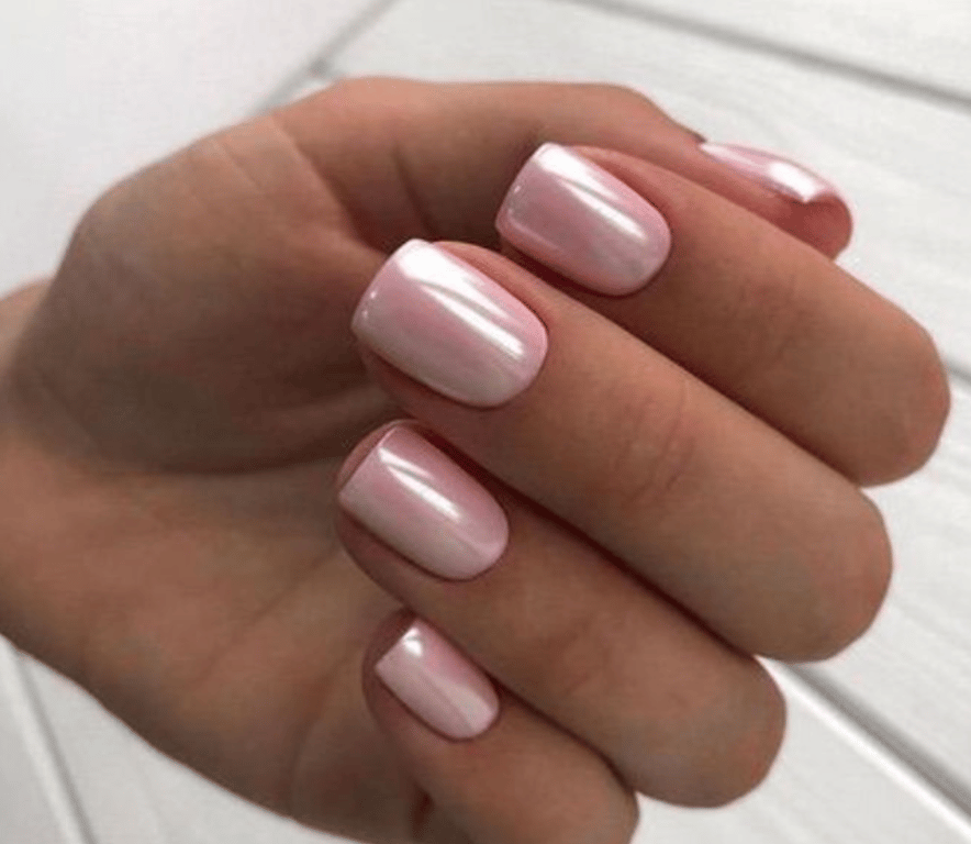 Хромированный маникюр на короткие ногти