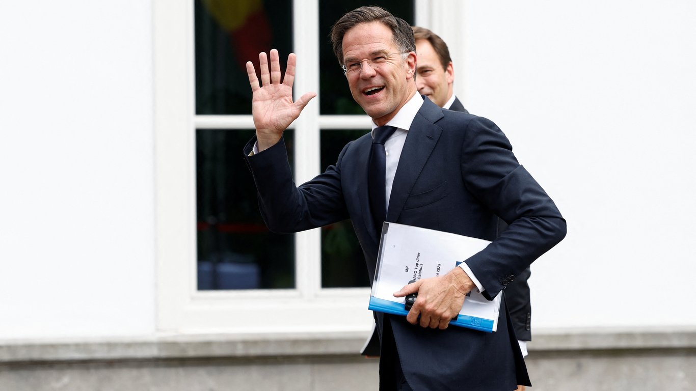Прем'єр-міністр Нідерландів подає у відставку: у чому причина