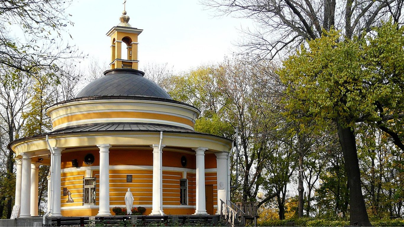 Украинцы поддержали петицию о создании Пантеона Героев на Аскольдовой могиле