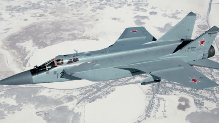 Россия подняла в небо МиГ-31К — самолеты запустили "Кинжалы" - 304x171