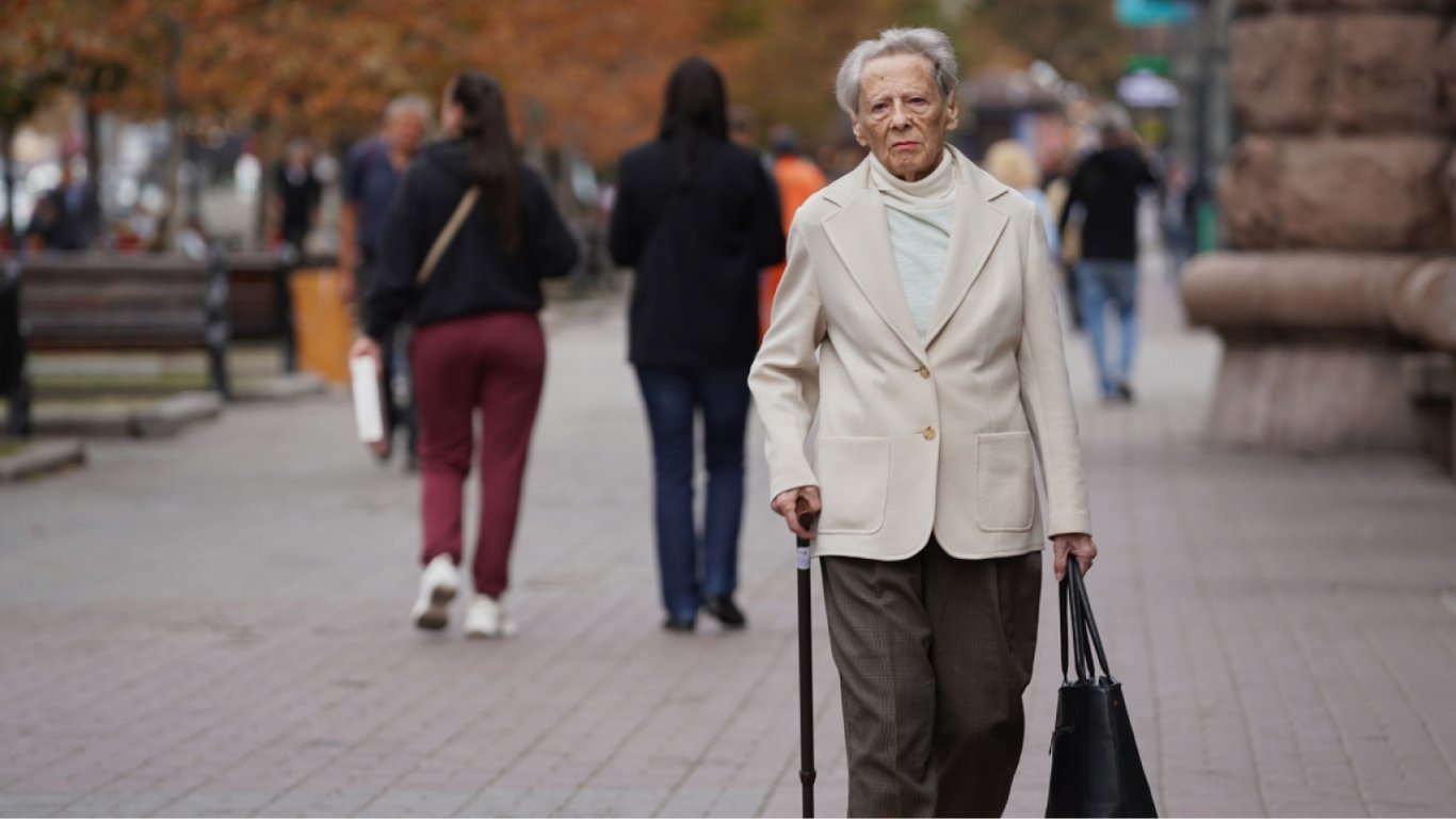 Пенсионеры получат доплаты в ноябре — какие суммы