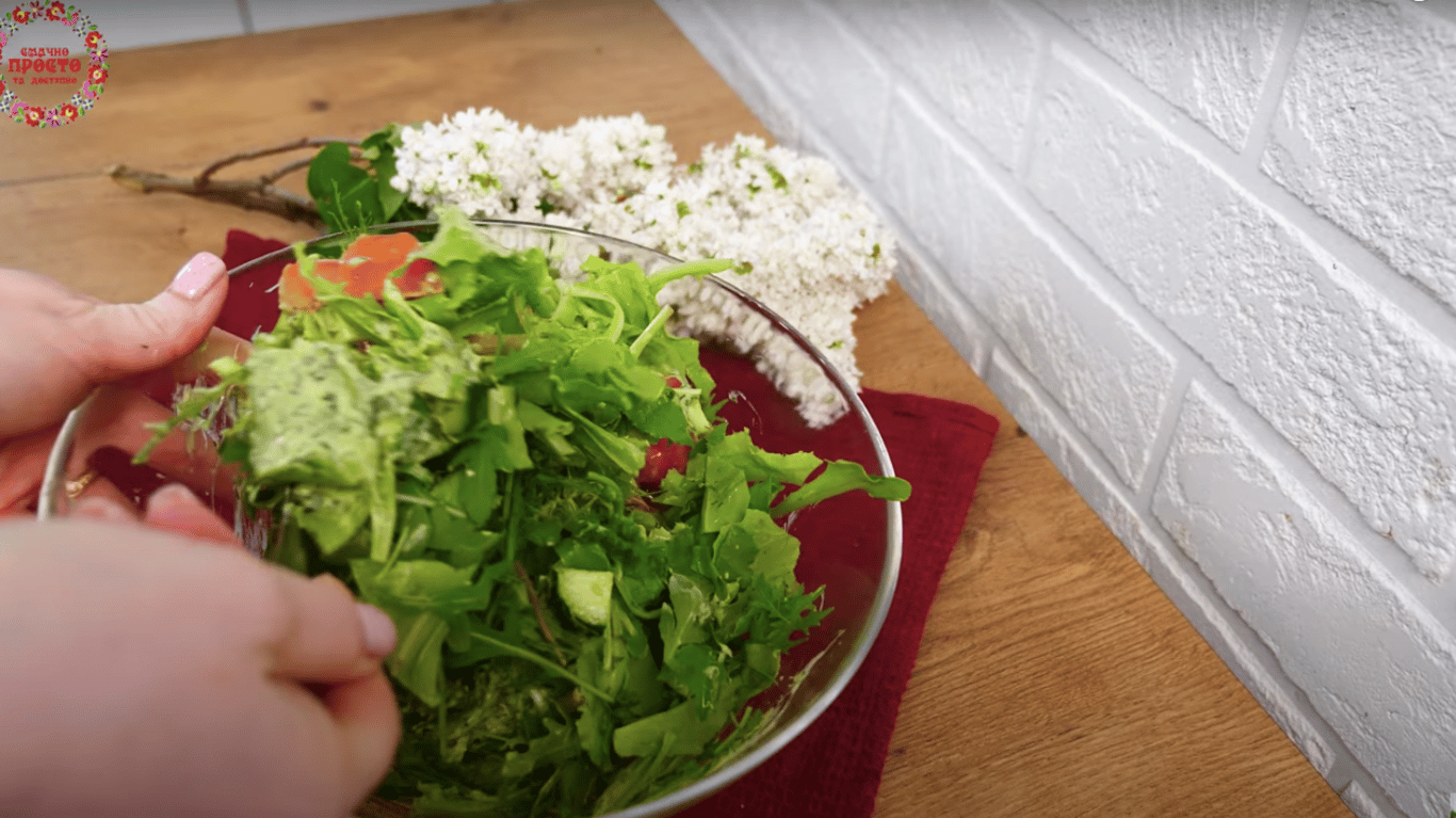 смачний рецепт салата з куркою та авокадо