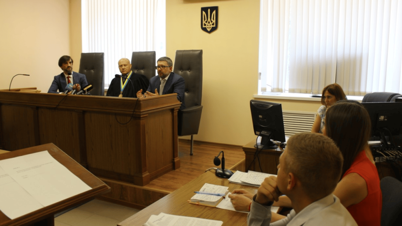 В Черниговской области будут судить депутата горсовета за уклонение от военной службы