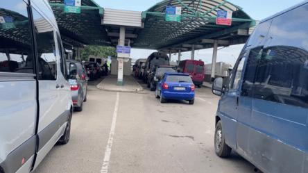 У Молдову не виїхати — ситуація на трасі Одеса-Рені - 285x160