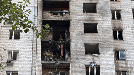 Внаслідок атаки РФ на Київ загинула дитина, є руйнування: фоторепортаж - 304x171