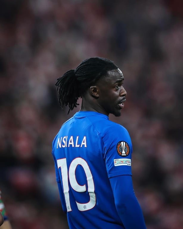 Клинтон Нсиала