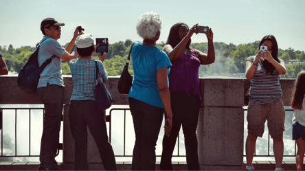 Одна з країн ЄС запровадить податки для туристів — що відомо - 285x160