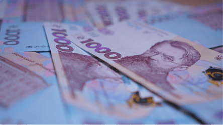 Выплаты по уходу за больным ребенком: в ПФУ назвали суммы в апреле - 285x160