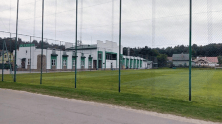 Во Львовской области на месте бывшей базы ФК "Карпаты" построят частную школу - 285x160