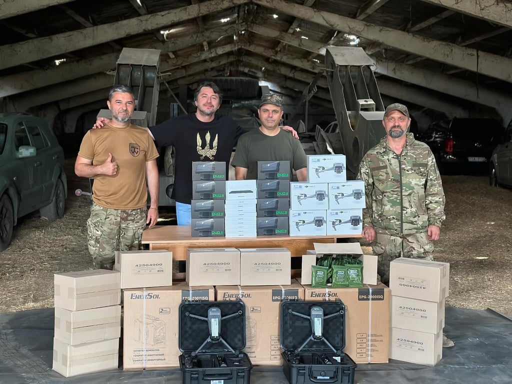 Сергей Притула руководит фондом, помогающим армии. Фото: instagram/siriy_ru