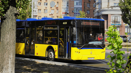 У Києві повертають нічні автобуси: де курсуватимуть - 290x166