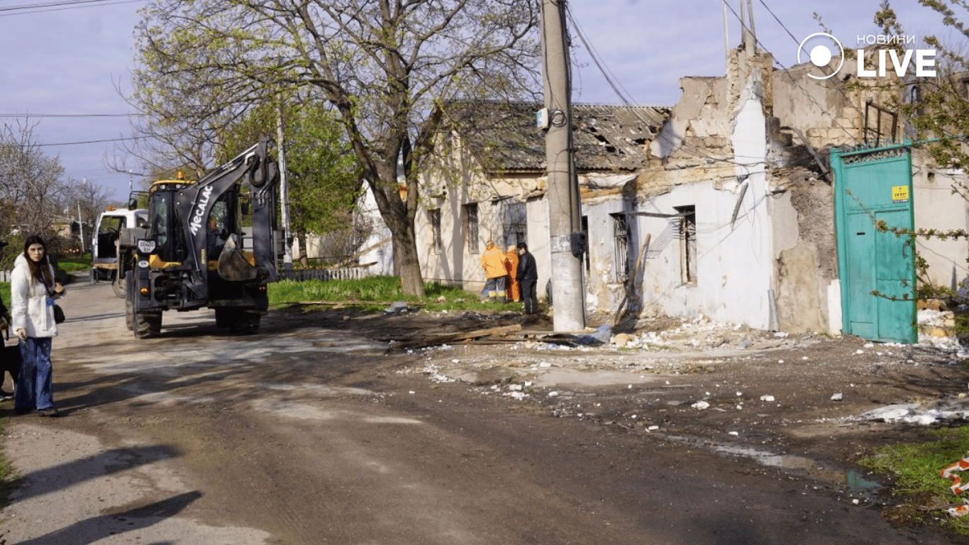 Вулиця на якій сталося влучання дрона РФ