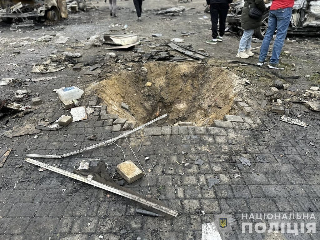 Рятувальники показали масштаби пожежі через атаку на Одесу - фото 6