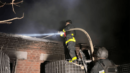 РФ вдарила по Чугуєву — пошкоджено навчальний заклад - 290x166