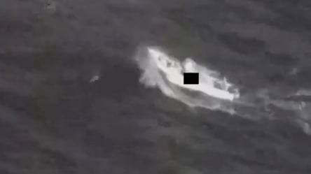 US forces sink 5 drug trafficking vessels in two days - 304x171