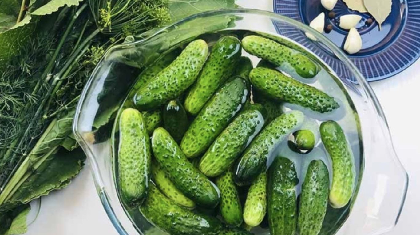 рецепт малосольних огірків