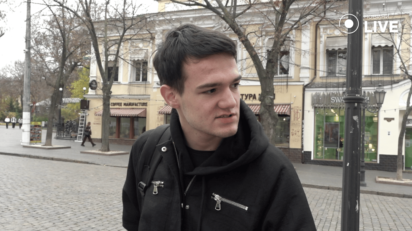 Місцевий житель Іван про історичні помилки в мирних договорах 