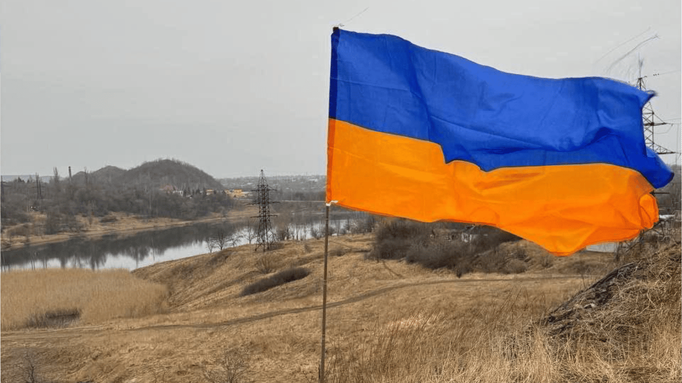В оккупированной Макеевке на Донетчине подняли украинский флаг