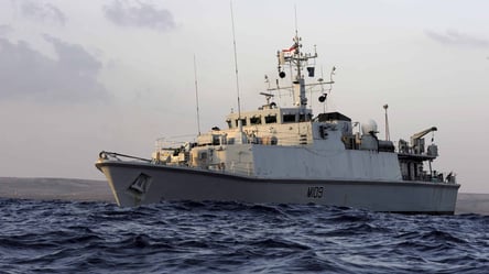 Безопасное море: у бойцов ВМС прошли обучения на противоминном корабле - 285x160