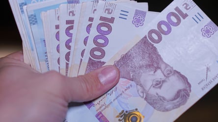 Людям з інвалідністю виплатять 800 000 грн: хто зможе отримати - 285x160