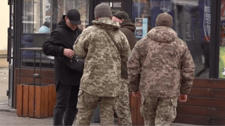 Напали на полоненого — в Одесі співробітники ТЦК підуть під суд - 290x160